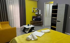 Algen Room'S